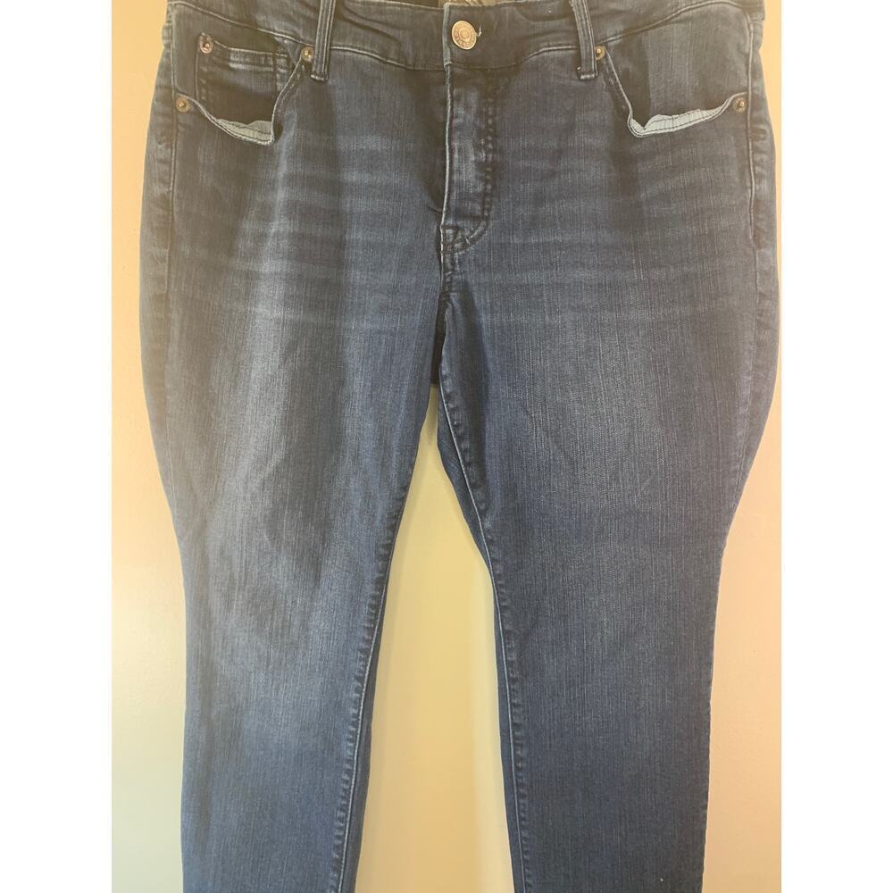 TORRID Women’s Dark Wash Jeans / Size: 14 Short - Picture 5 of 9